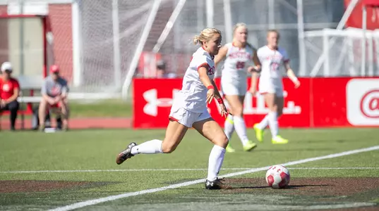 Kelly Park gets the ball.