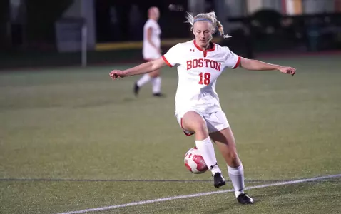 Julianna Stureman with the ball.