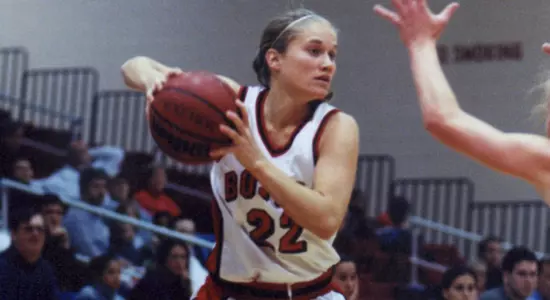 Annie Tomasini looking to pass