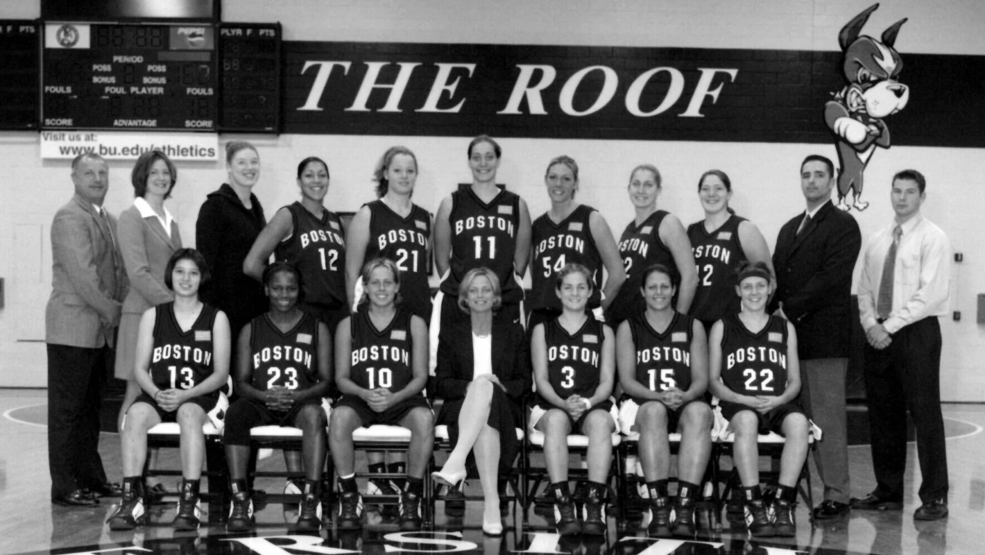2002-03 Women's basketball team photo