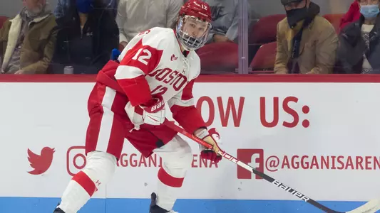 Jamie Armstrong playing hockey
