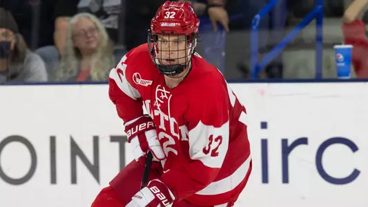 Wilmer Skoog playing hockey