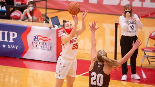 Riley Childs shooting a jump shot