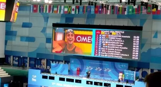 Julimar Avila competing at an international meet