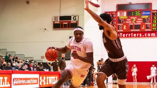 Walter Whyte drives the ball against a Lehigh defender.