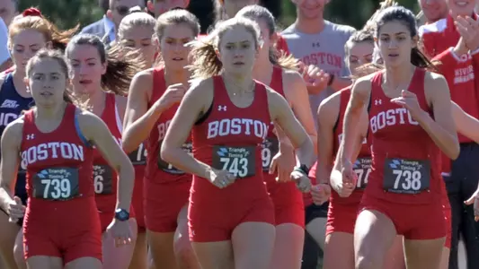 The women's cross country team begins a race