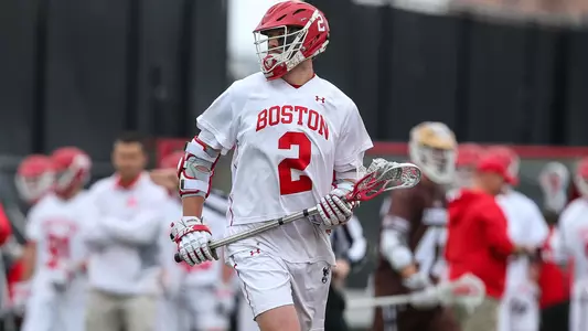 Thomas Niedringhaus playing lacrosse