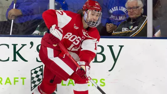 Jamie Armstrong playing hockey