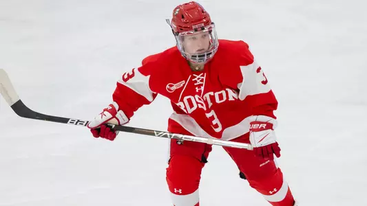 Liv Haag playing hockey