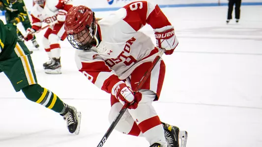 Clare O'Leary playing hockey