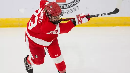 Tamara Giaquinto playing hockey