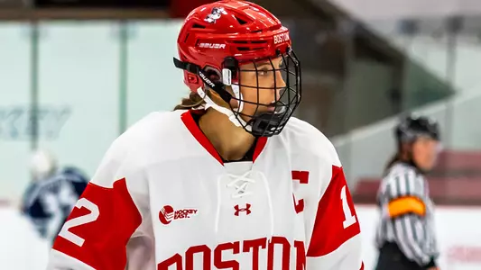 Kaleigh Donnelly playing hockey