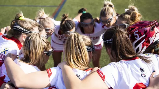 Women's Lax Huddle Lafayette