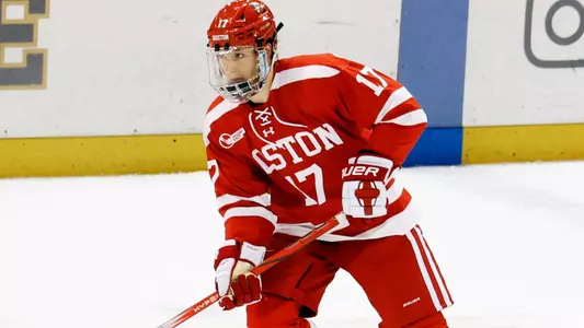 Quinn Hutson playing hockey at Notre Dame