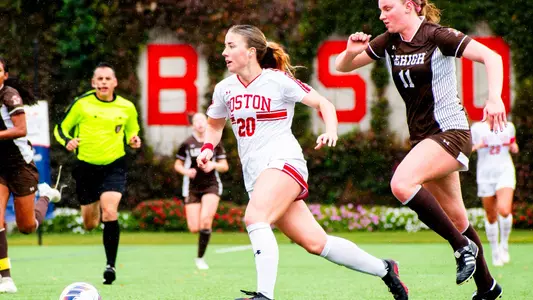 Photo of women's soccer sophomore Natalie Godoy dribbling the ball against Lehigh.