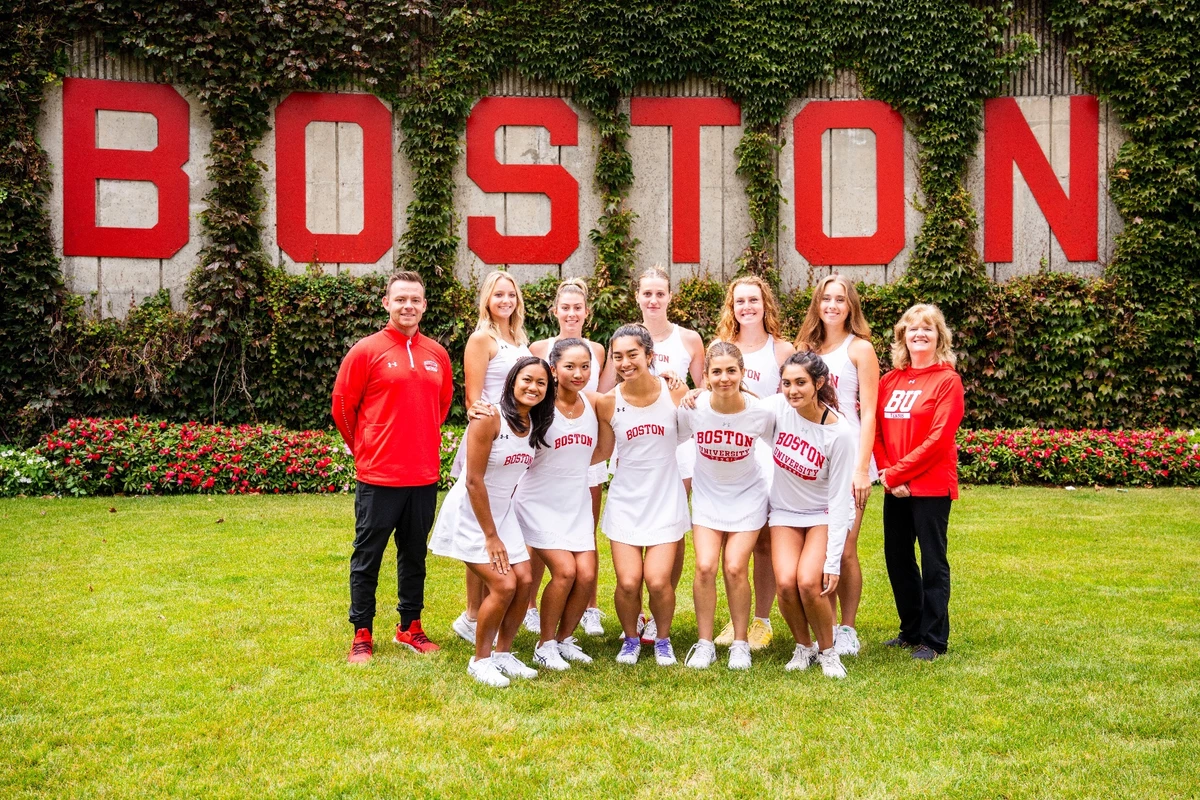 2023-24 Women's Tennis Team Photo