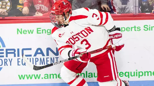 Tristan Amonte playing hockey