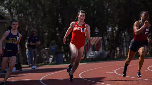 Delia Barbanti running outside