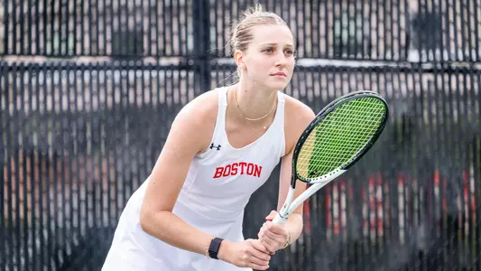 Uma Bakaityte awaiting a serve