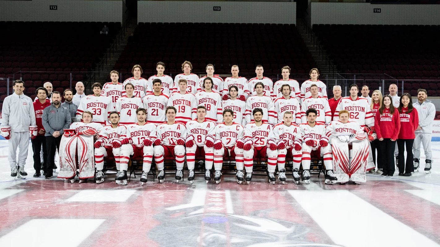 Men's Hockey 2023-24 Team Photo
