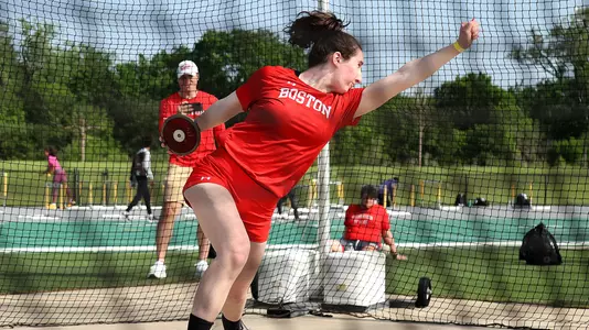 Katherine George throwing discus at Baylor