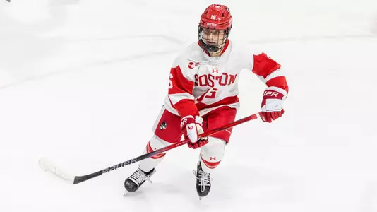 Luisa Welcke Playing Hockey