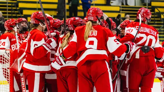 Women's Ice Hockey Celebrates Win at Vermont