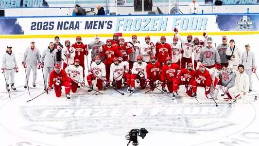 Men's Ice Hockey team photo at Frozen Four