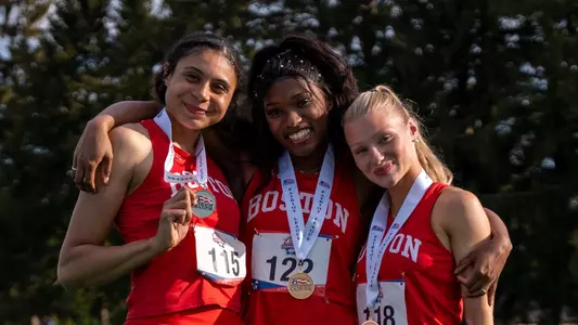 Asia Hamilton, Peace Omonzane and Emma Lawrence with Gold Medals