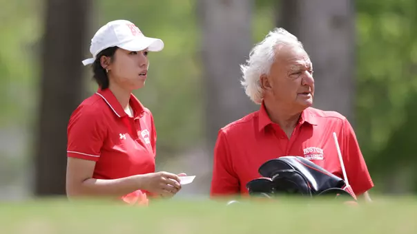 Sophia Zhang discusses her upcoming shot with head coach Bruce Chalas