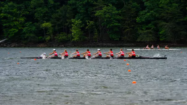 2V8 rowing at NCAAs on Sunday
