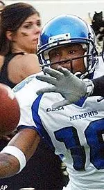 Wide receiver Darren Garcia tries to pull in a pass against Southern Miss. on Saturday.
