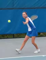 The doubles team of Marlene Dirnstorfer and Brooke Cowie (above) almost picked up a win at No. 1 doubles, falling 9-8 (5).