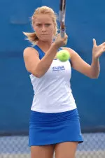Freshman Amanda Brown (above) and doubles teammate Flavia Russo, bounced back from a first round loss and are now in the consolation semifinals for Saturday.