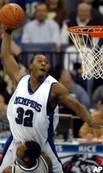Joey Dorsey posted a<br>double-double of 10<br>points and 10 boards<br>vs. Christian Brothers.