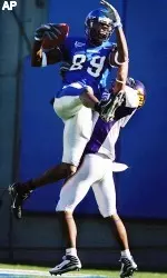 Carlos Singleton finished with nine catches for 70 yards and one TD.