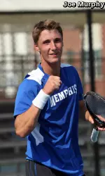 Joe Salisbury used straight sets and a first round bye to advance to the third round, Sunday.