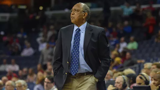 Coach Tubby Smith