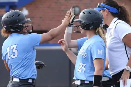 Softball action Image