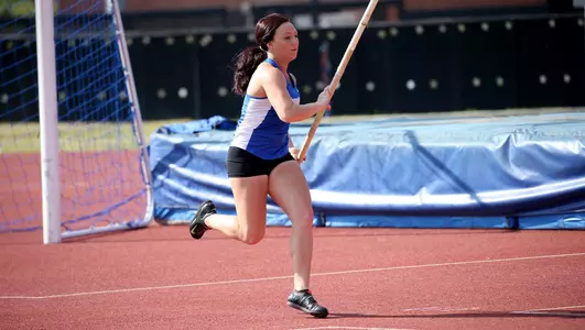 Ofelia Carmichael, 2015-16 Women's Track and Field