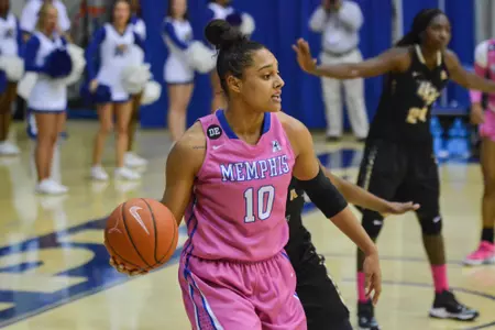 Cheyenne Creighton Play4Kay
