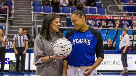 Cheyenne Creighton 1,000 Career Points