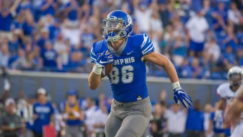 Joey Magnifico vs. UConn 10-06-18