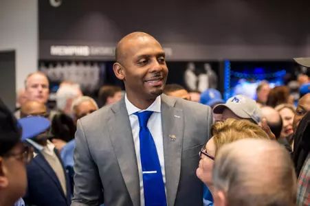 Head Coach Penny Hardaway