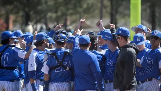 Team, huddle, pregame