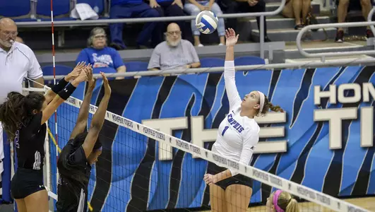 Hannah Flowers, 2018 Volleyball