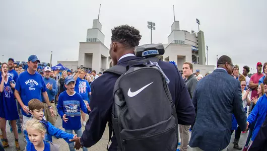 Diamonte Coxie Tiger Walk 9-22-18