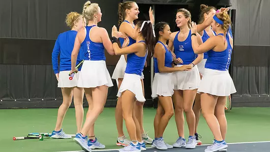 WTEN huddle