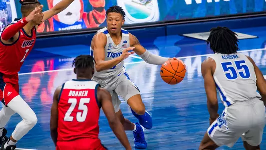Memphis Men’s Basketball vs. University of Illinois at Chicago