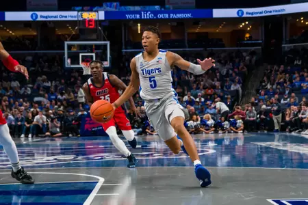 Memphis Men’s Basketball vs. University of Illinois at Chicago